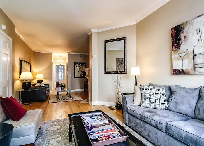 Brownstone In Gold Coast Apartamento *