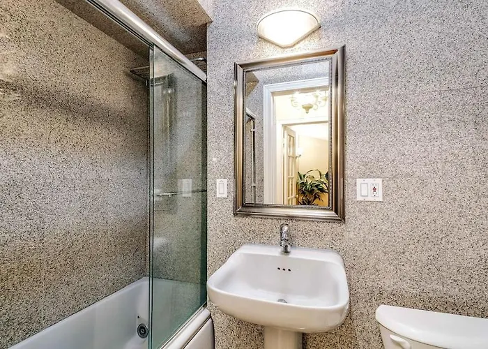 Apartamento Brownstone In Gold Coast *